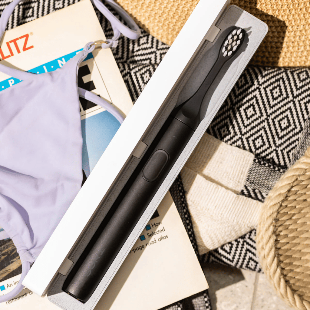 SURI Electric Toothbrush with UV Light Cleaning and Charging Case - Midnight Black - Image 2
