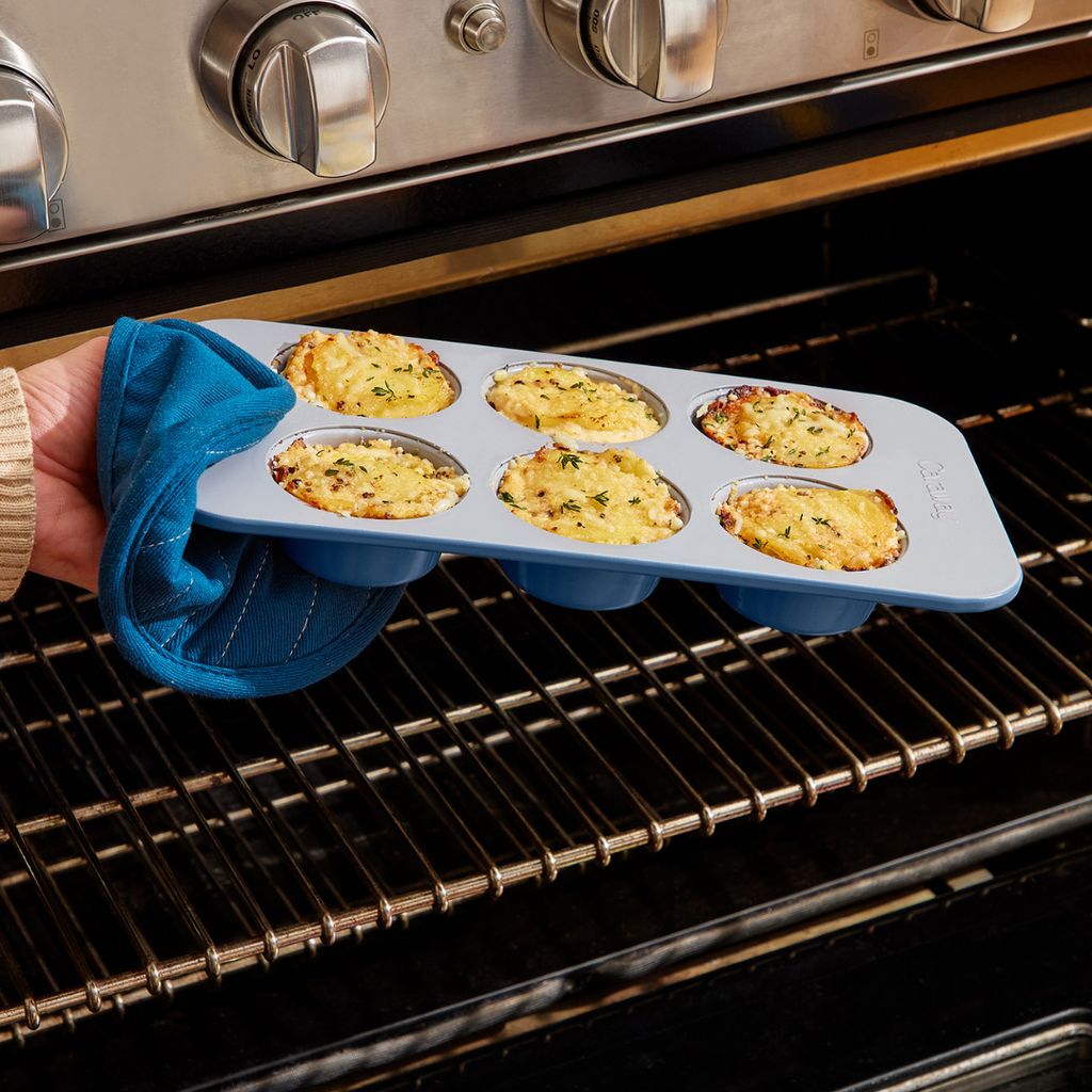 6 Cup Muffin Pan Navy - Image 2