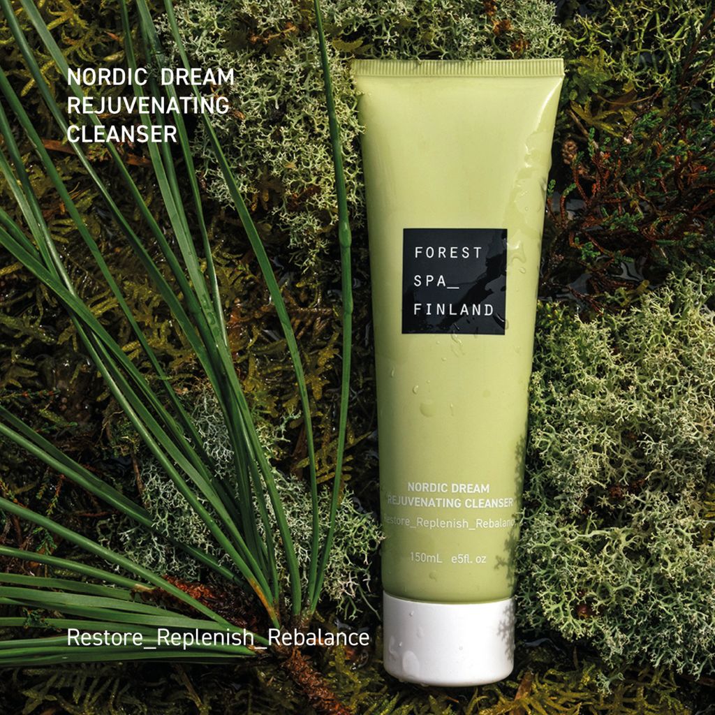 Nordic Light Revitalising Cleanser - Image 2