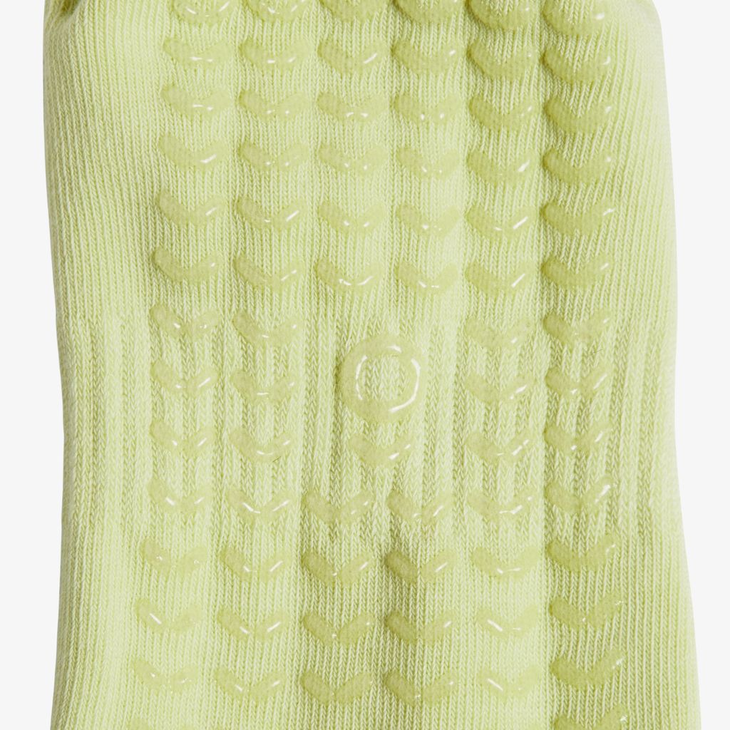 ÔWEAR Essentials Pilates Grip Socks - Icterine Green - Image 3