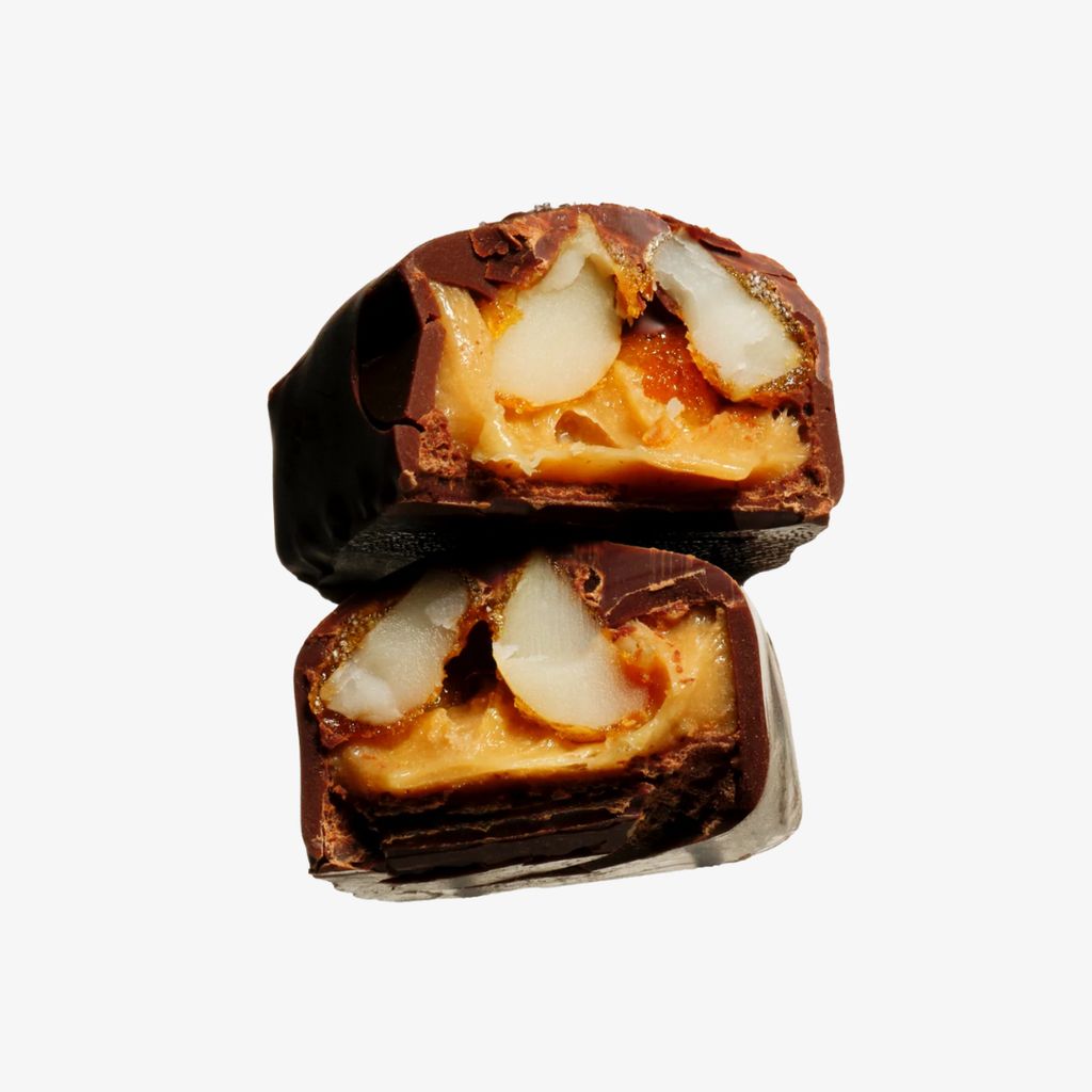 Maple Macadamia Caramel Chocolate - Image 3