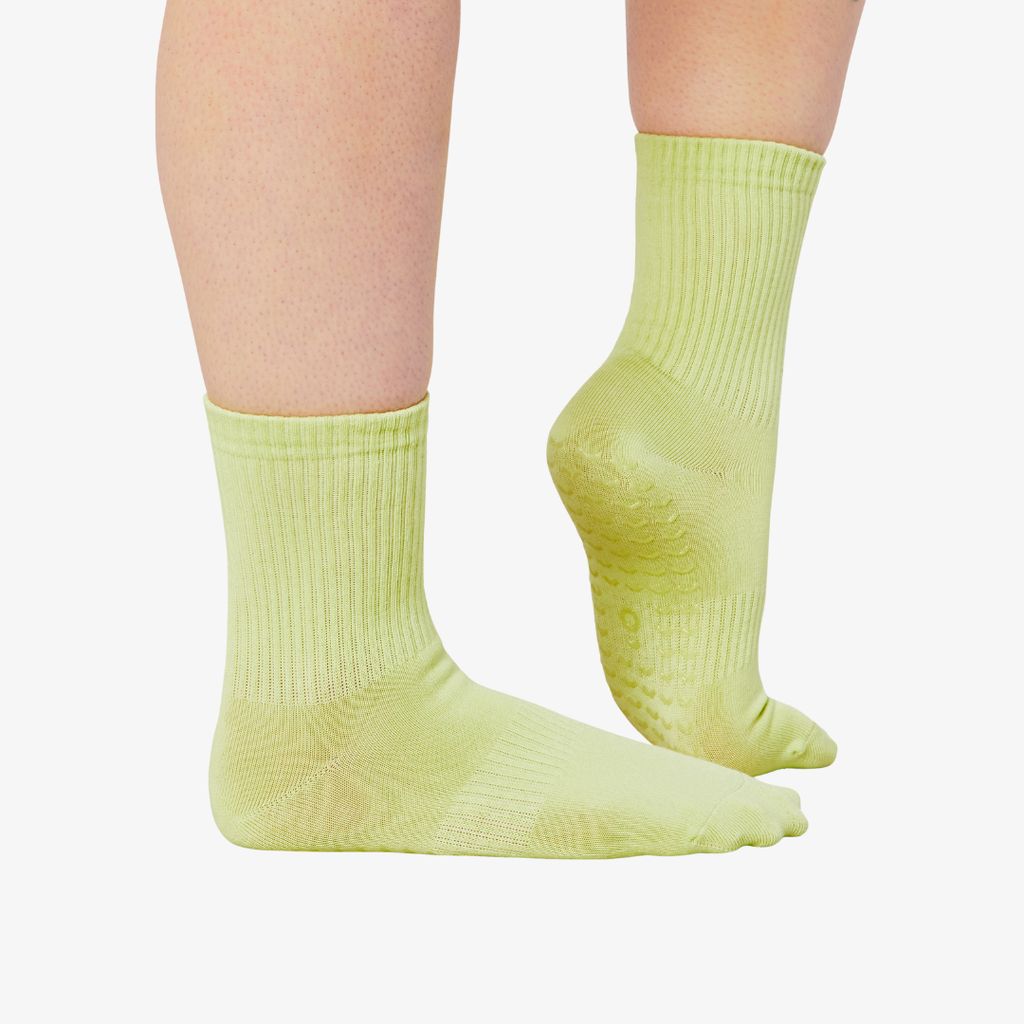 ÔWEAR Essentials Pilates Grip Socks - Icterine Green - Image 5