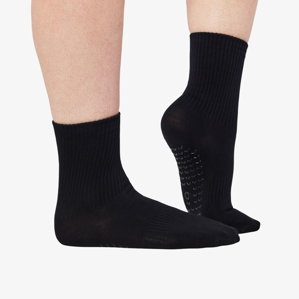 ÔWEAR Essentials Pilates Grip Socks - Black - Image 5