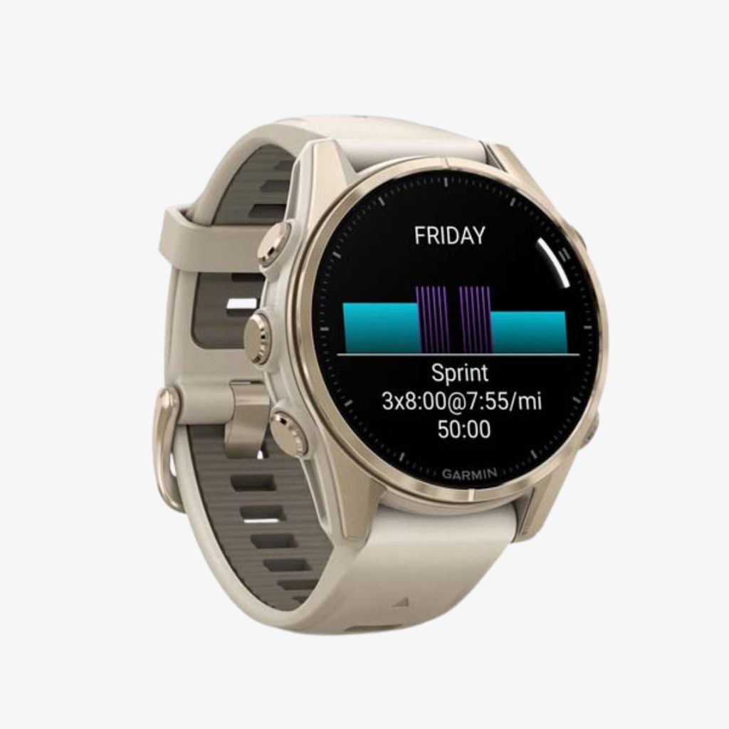fēnix® 8 – 43 mm AMOLED-Display, Saphirblau, Softgold mit Silikonarmband in Nebelgrau/Dunkelsandstein - Image 3
